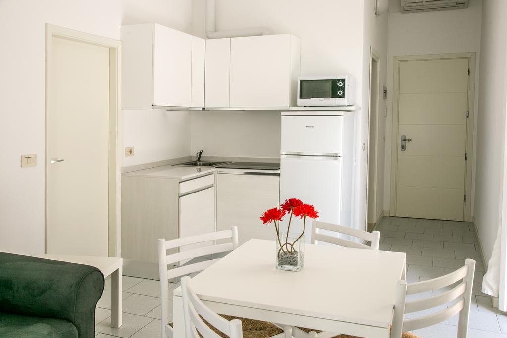Aparthotel Ofelia 3*