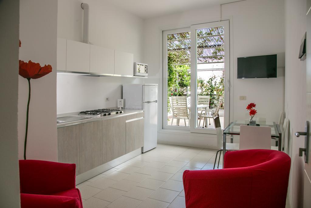 Aparthotel Ofelia 3*
