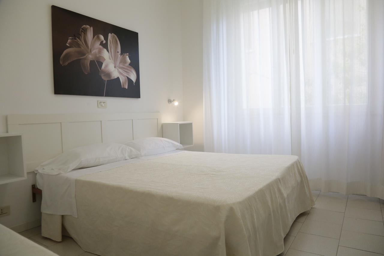Ofelia Aparthotel