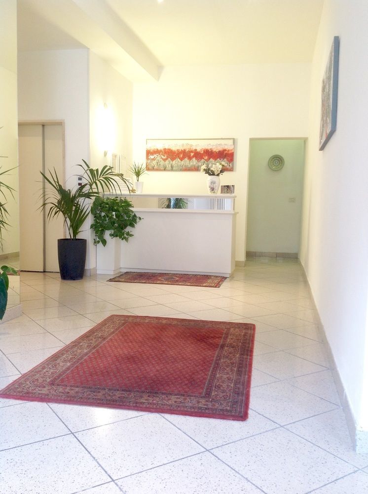 Aparthotel Ofelia 3*