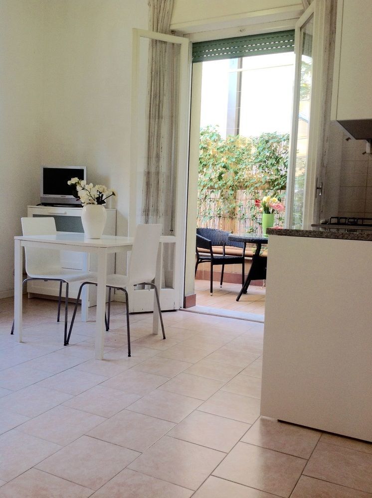 Aparthotel Ofelia 3*