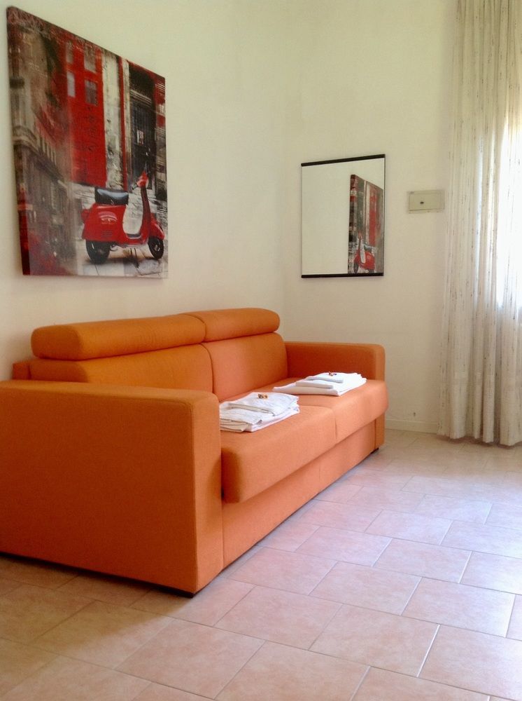Aparthotel Ofelia 3*